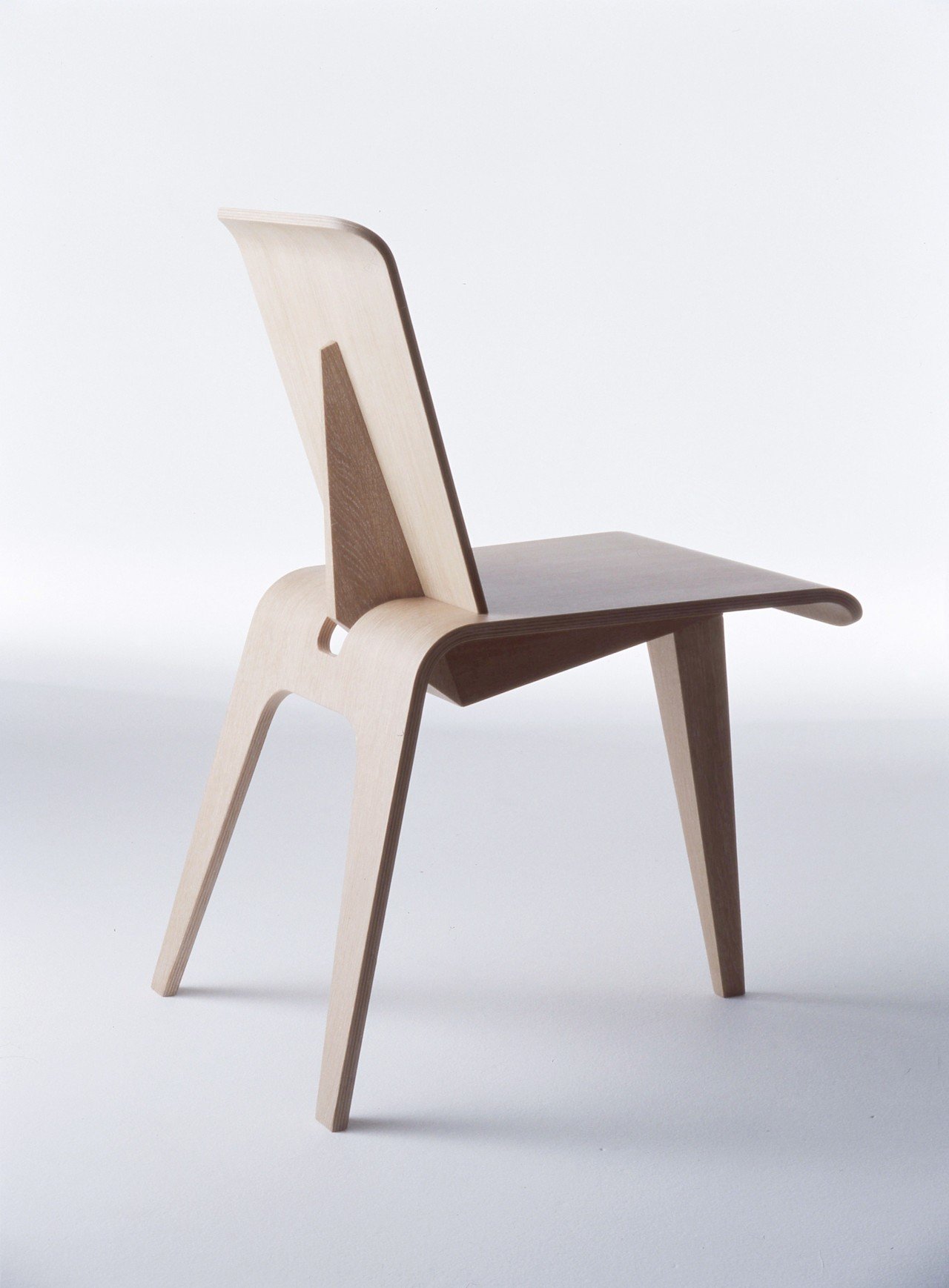ネクストマルニのプロジェクト｜１２人の椅子 2005｜黒川雅之 ...