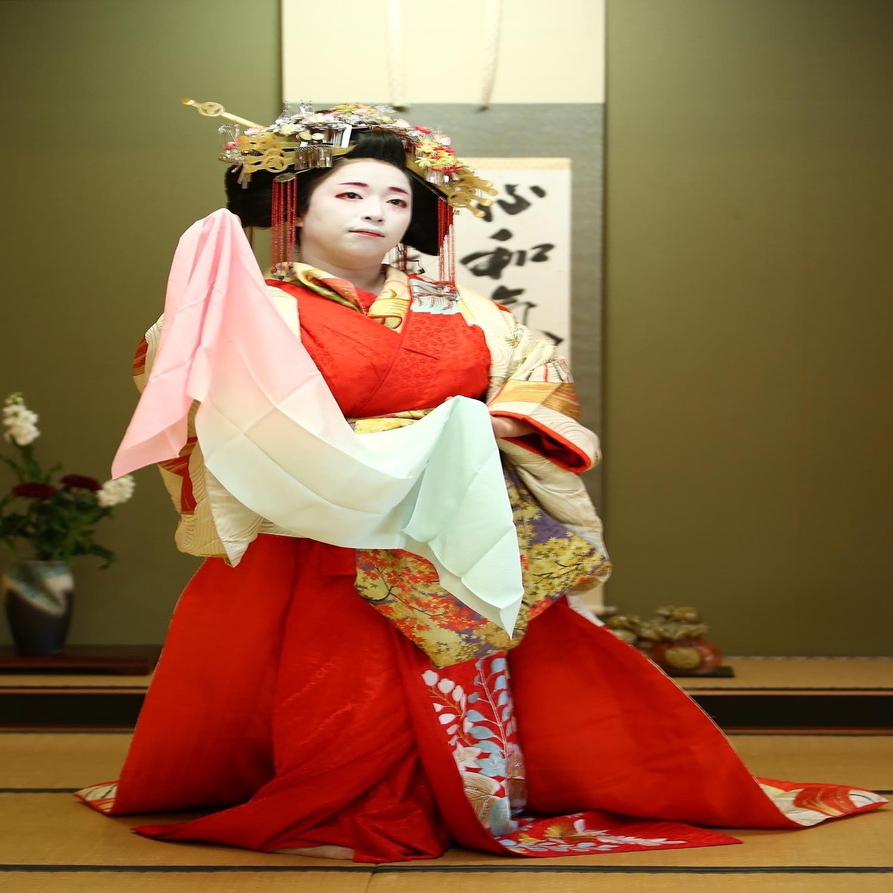 京都老舗 おか善さんの芸舞妓 太夫 二部式長襦袢 裾引き用 赤染め絹