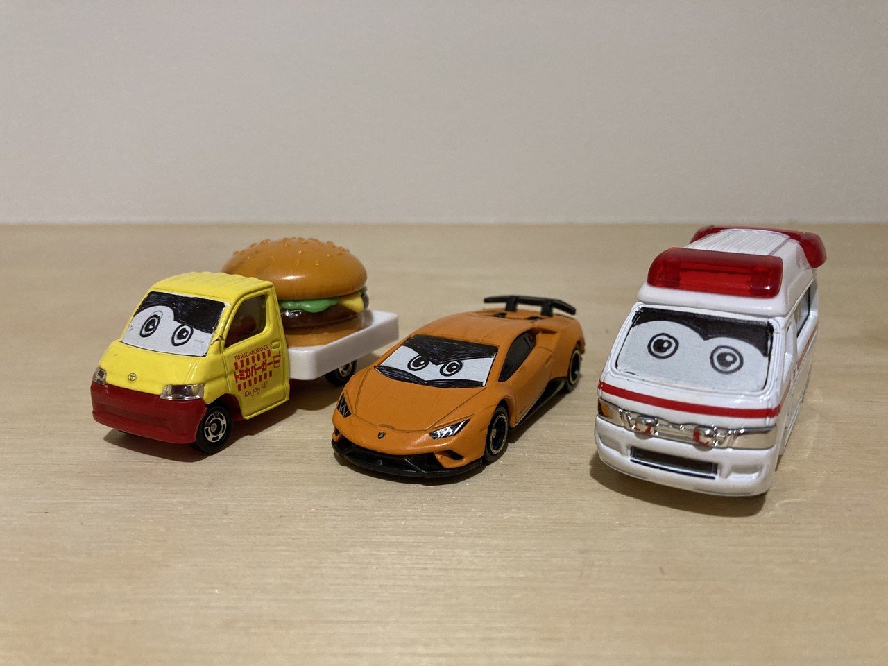 普通のトミカを簡単にカーズトミカみたく可愛くする方法 ショークロ 農業 エンタメの人 Note 普通のトミカを簡単にカーズトミカみたく可愛くする方法 ショークロ 農業 エンタメの人 Note
