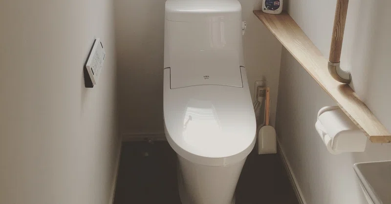 なんでトイレや水回りを掃除するとお金持ちになるのかわかった気がする 巴 ぱりこ Note