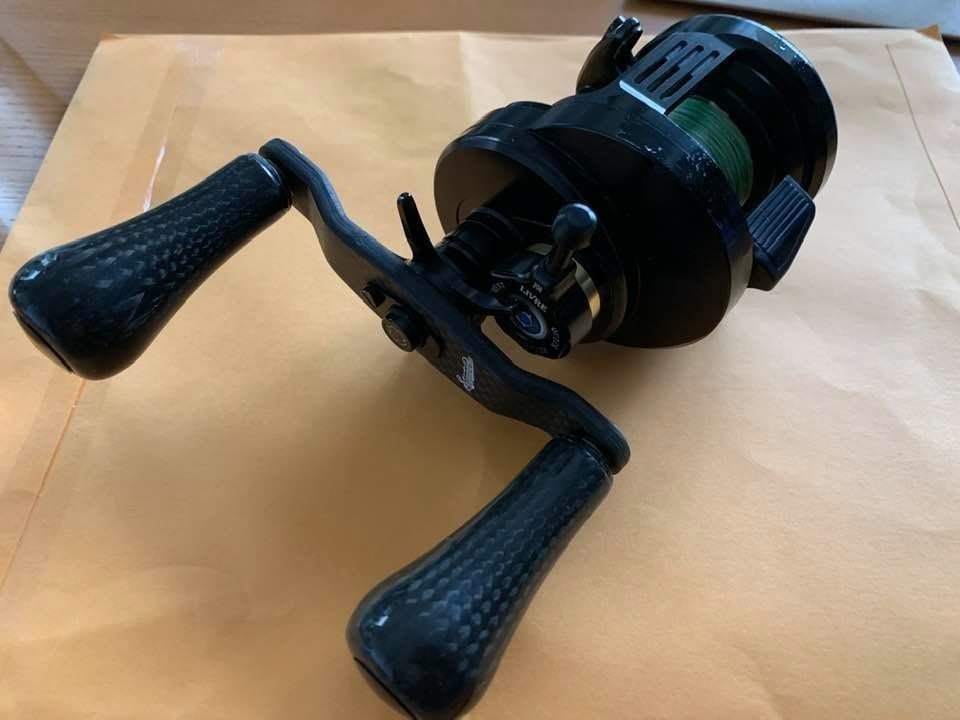 LIVRE カスタムハンドル付き カルカッタ コンクエスト 201 LIVRE カスタムハンドル付き カルカッタ コンクエスト 201 シマノ 21