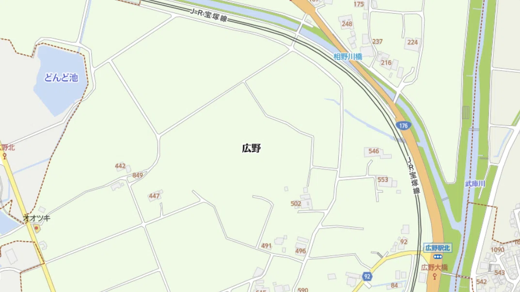 三田市広野