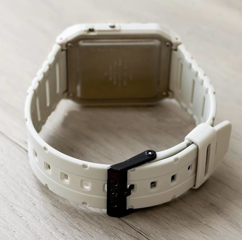 激レア カシオ 腕時計 CA-50 バック・トゥ・ザ・フューチャー マーティ 激レア カシオ 腕時計 CA-50 バック・トゥ・ザ・フューチャー