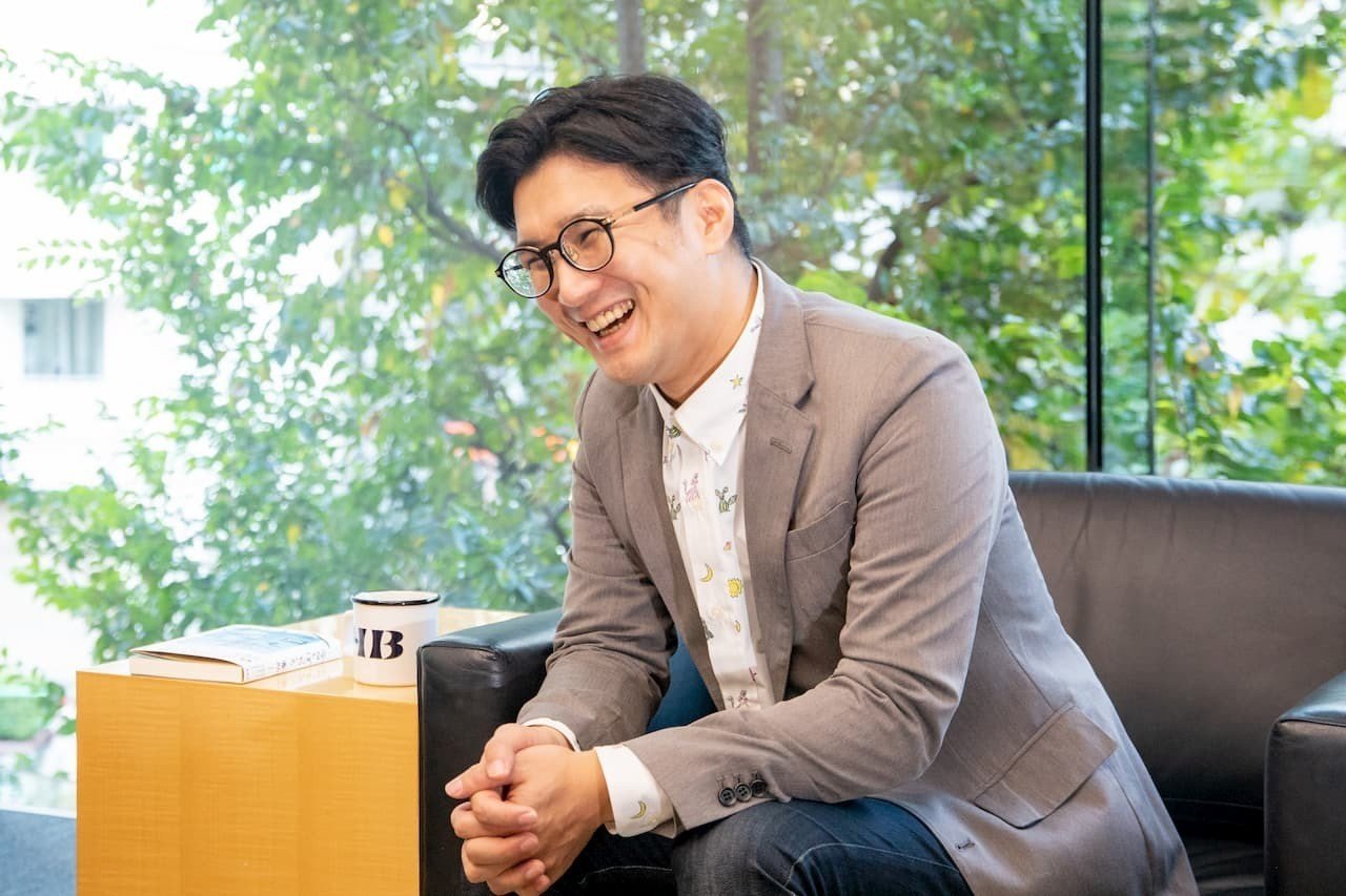 賽助 渡辺優 並行宇宙を生きるふたりのぼっち 全5回 3 飲み会とパーティーでの ぼっちあるある Hb ホーム社文芸図書webサイト