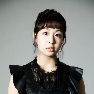 Māja / 眞山アヤ