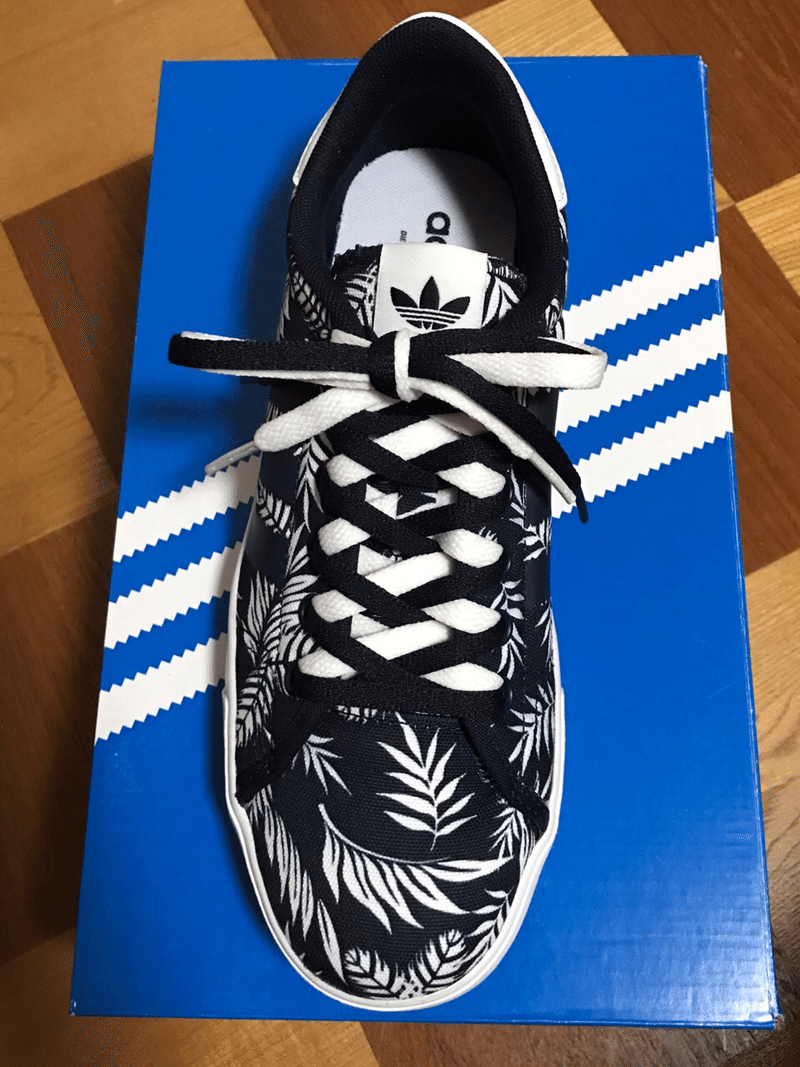 靴紐を変えるだけで印象はとても変わる Yuklab Note