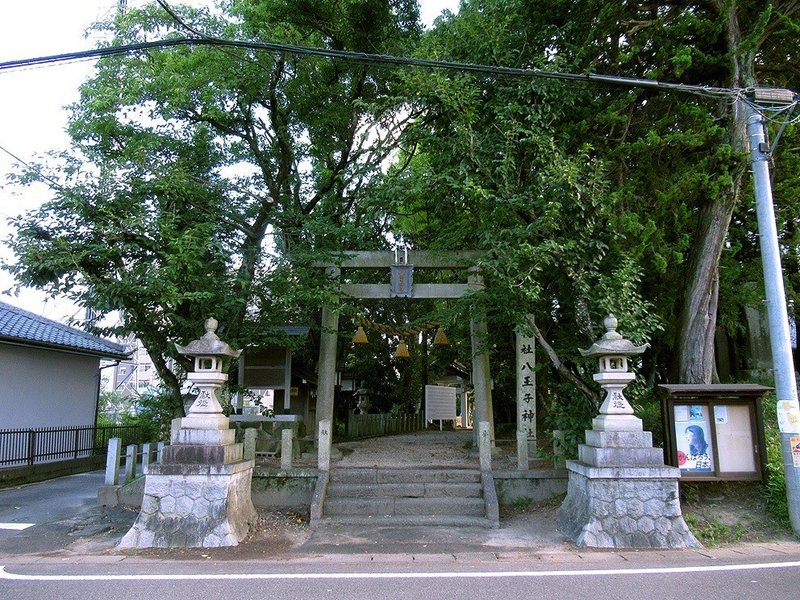 1泉田町　八王子神社社頭