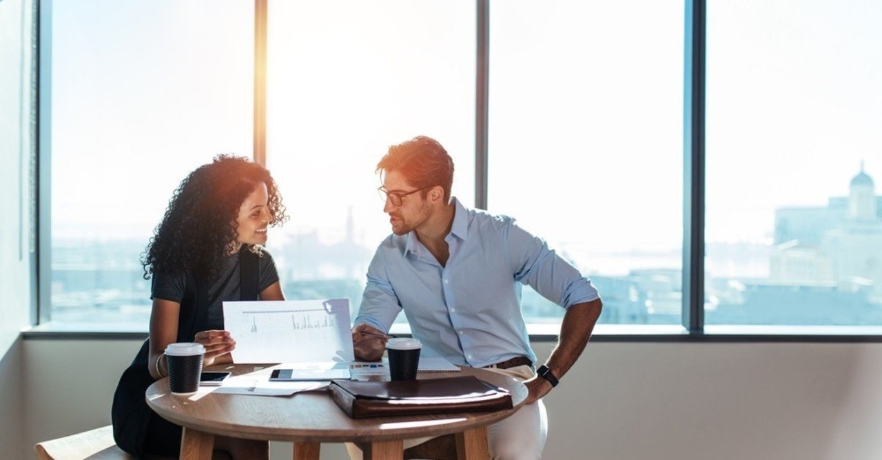 職場の年下女性を落とすlineやアプローチ 後輩女子を落とす方法 男の恋愛バイブル Hiro Note