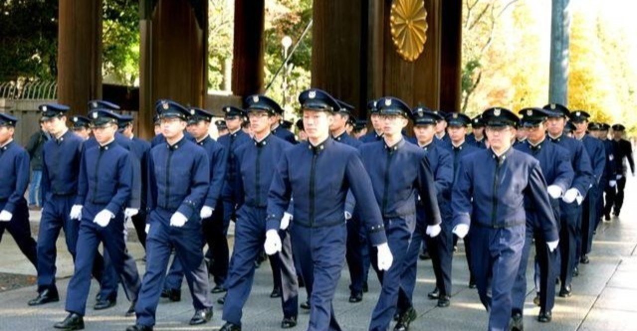 いじめ パワハラが後を絶たない防衛大学校の恐るべき実態 毎年靖国集団参拝を行う学生ら 小西 誠 Note