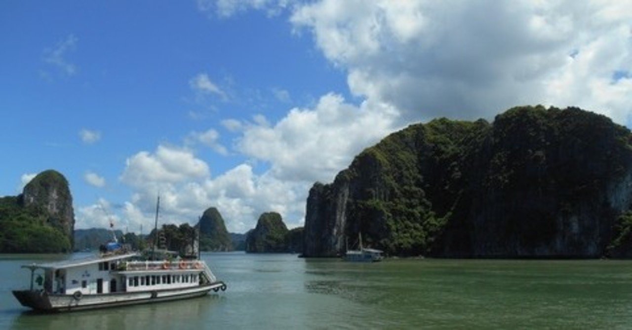 風も波も全て一瞬止まってくれ 絶景のハロン湾クルーズ ベトナム ハノイ オウミ Note 風も波も全て一瞬止まってくれ 絶景のハロン湾クルーズ ベトナム ハノイ オウミ Note
