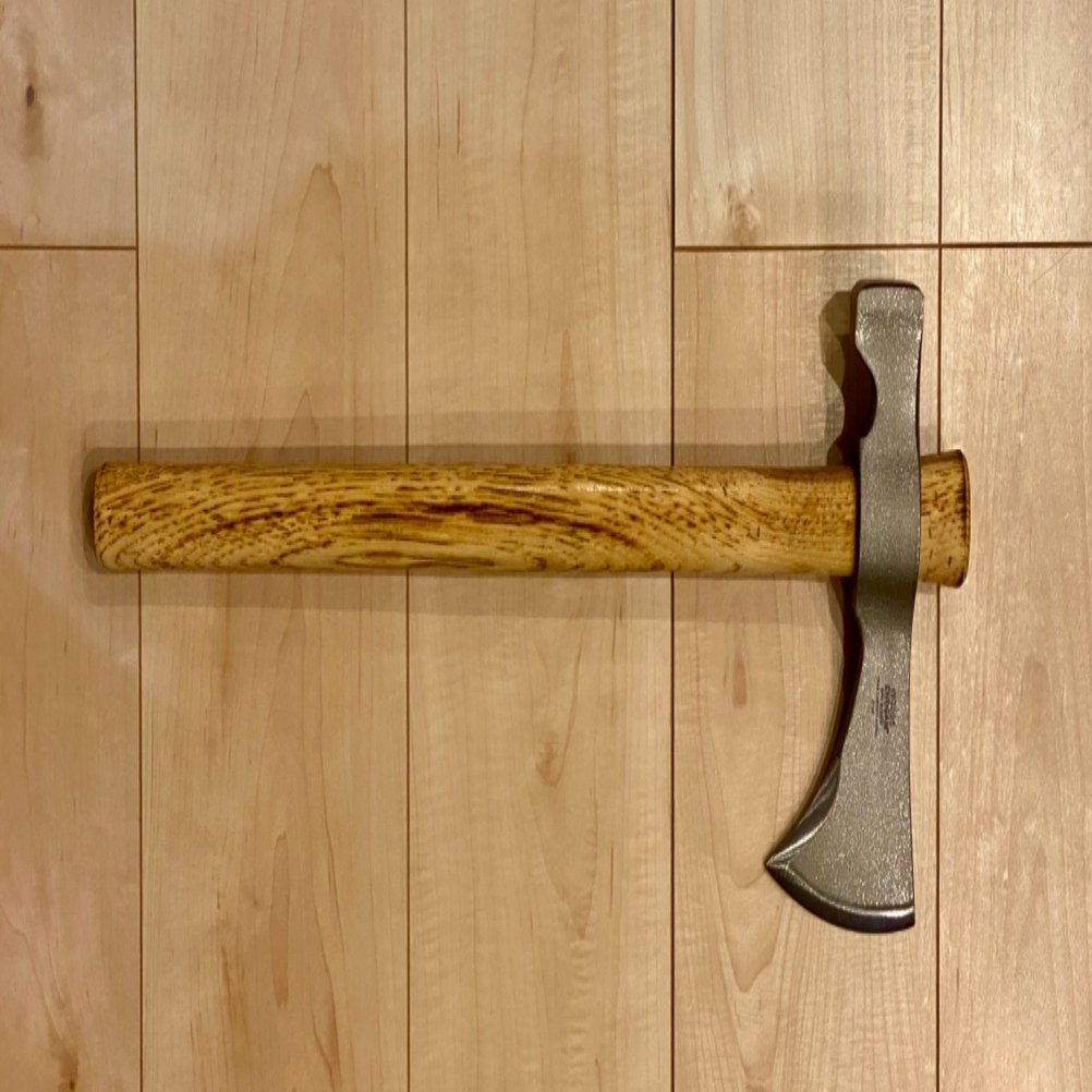 武器にもなっちゃう！？無骨スタイルな手斧「Woods Chogan T-Hawk