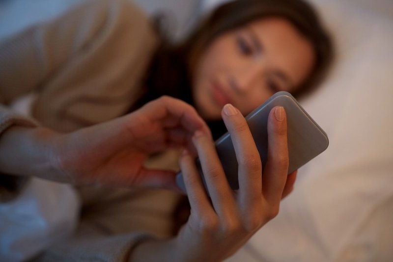 おやすみ で終わったlineは脈なし おやすみを既読無視する女性心理は 男の恋愛バイブル Hiro Note おやすみ で終わったlineは脈なし おやすみを既読無視する女性心理は 男の恋愛バイブル Hiro Note