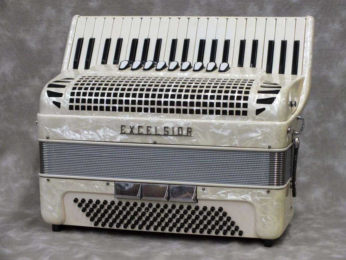 エキセルシァーの型番について～300番台と400番台の違い  