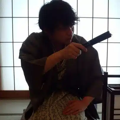 逆佐亭 裕らく