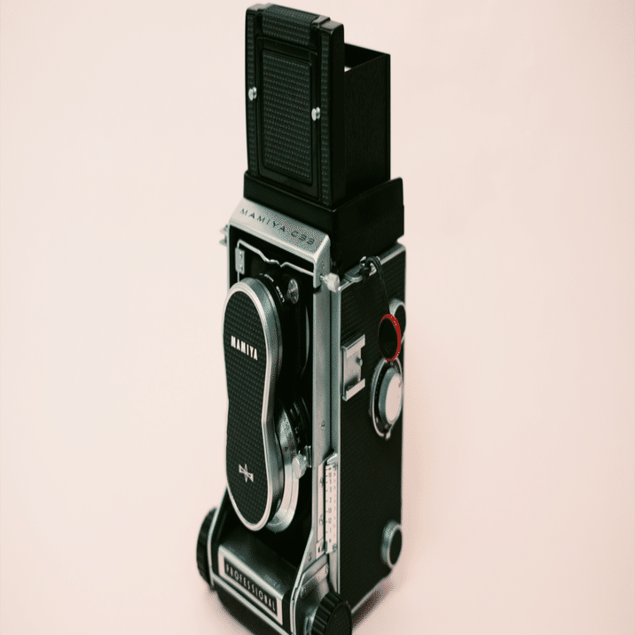 二眼レフカメラMamiyaC33で散歩｜ひかる
