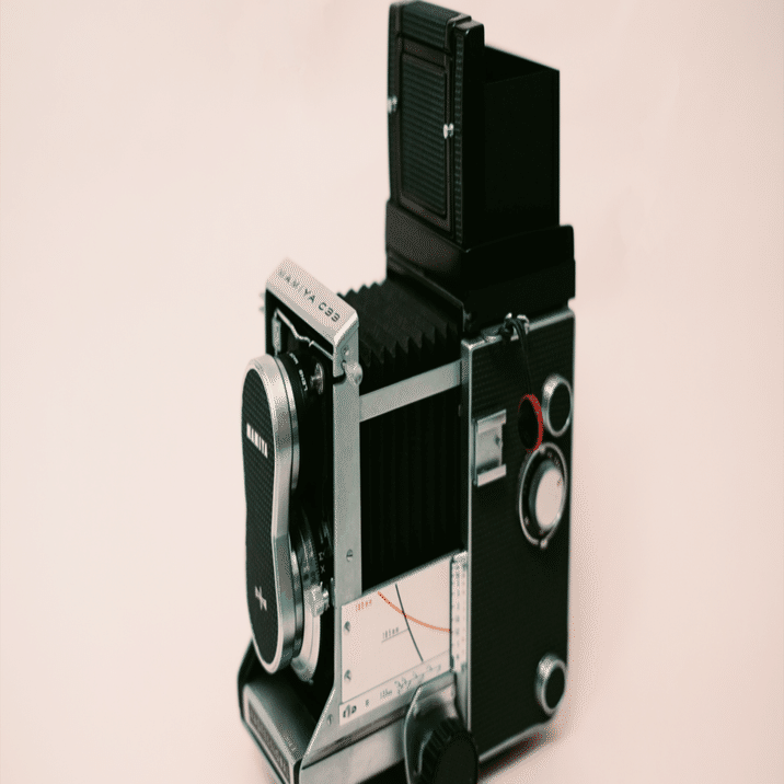 二眼レフカメラMamiyaC33で散歩｜ひかる
