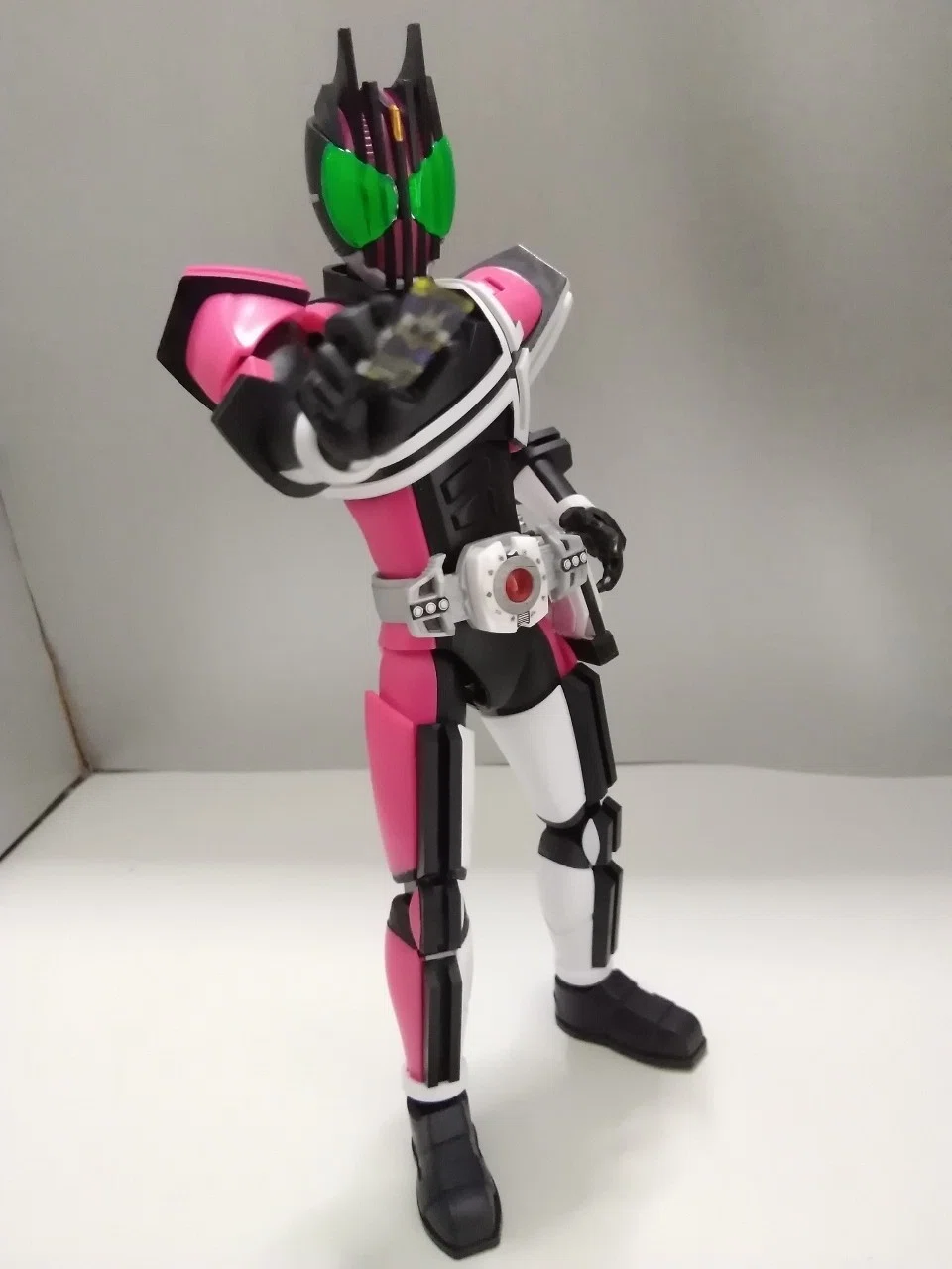 Figure-rise Standard 仮面ライダーディケイド｜ノアス