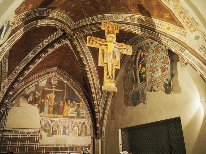 サンタ キアラ聖堂 Basilica Di Santa Chiara アッシジの聖女が眠る美しい聖堂 Nao Masunaga Note サンタ キアラ聖堂 Basilica Di Santa Chiara アッシジの聖女が眠る美しい聖堂 Nao Masunaga Note