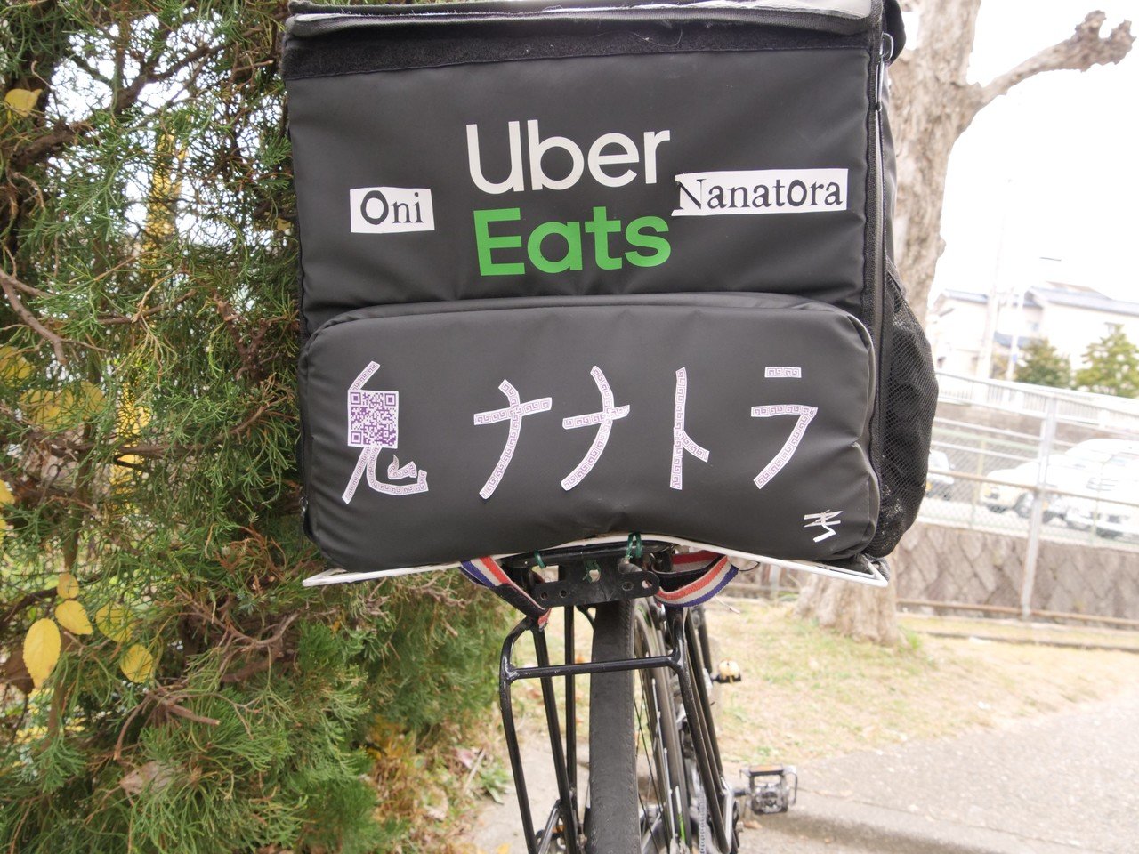 Uber Eatsで自転車配達1,000件達成した僕がウバッグに商品を入れる入れ 