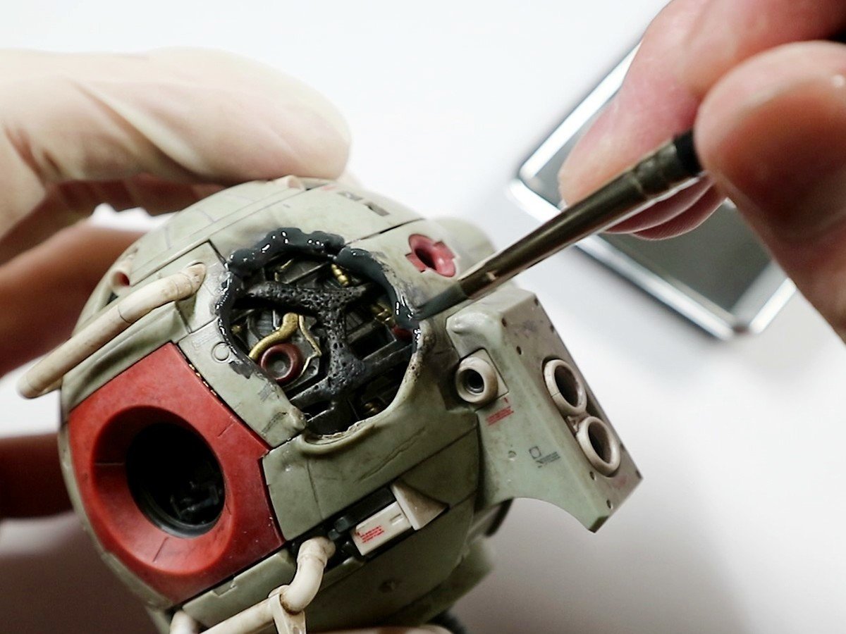 ダメージ表現 百均の はんだごて と ライター を使って ガンプラの ダメージ痕 を再現 ジンのガンプラ研究室 Note