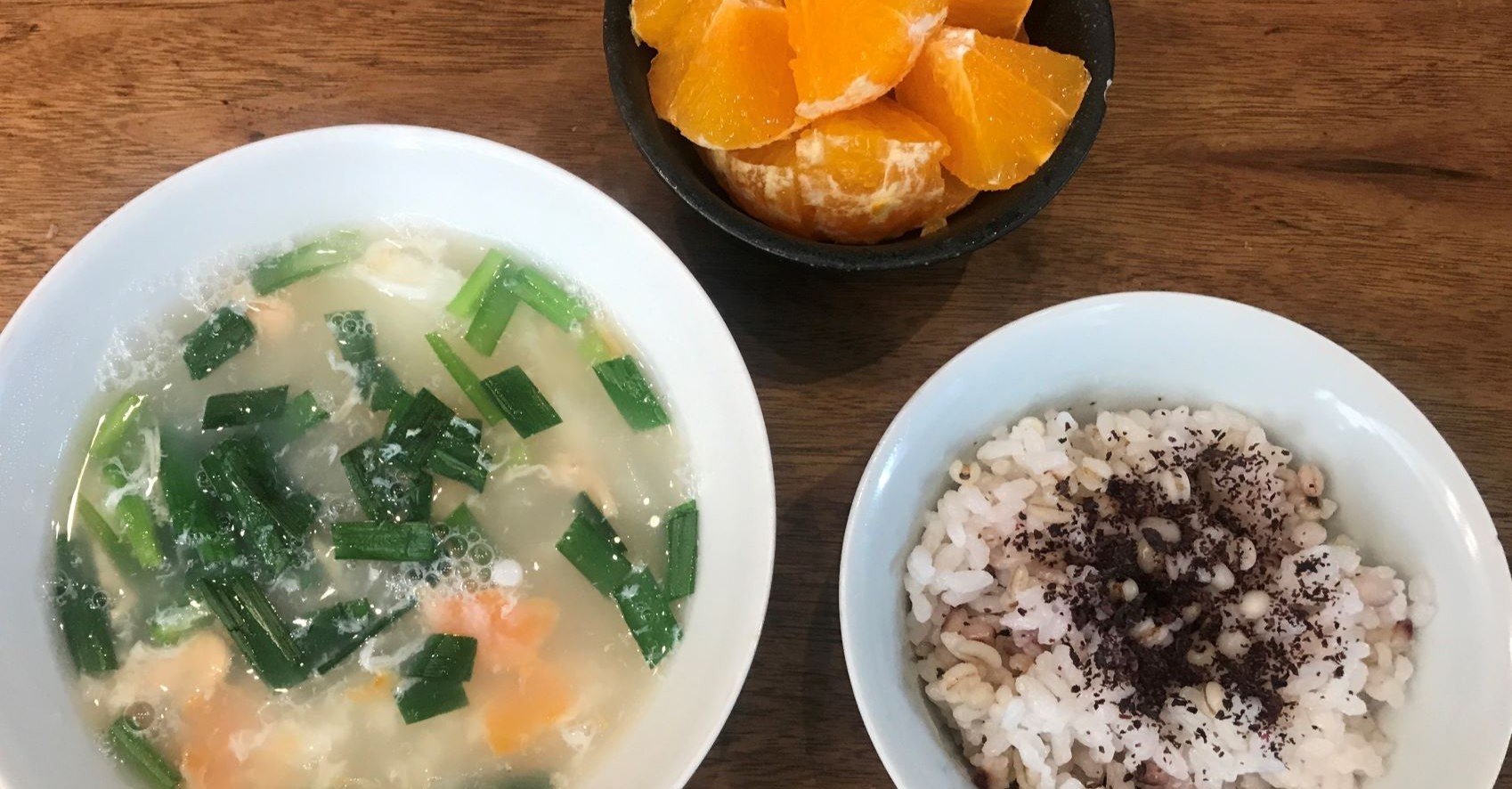 高校生息子の朝食 ニラ玉スープとゆかりごはんとみかん 川ノ森千都子 ちづこ モノカキスト Note