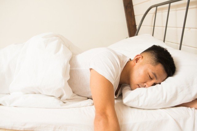 40代男の顔の皮脂が寝起きに臭いのはなぜか 名倉潔 Note 40代男の顔の皮脂が寝起きに臭いのはなぜか 名倉潔 Note