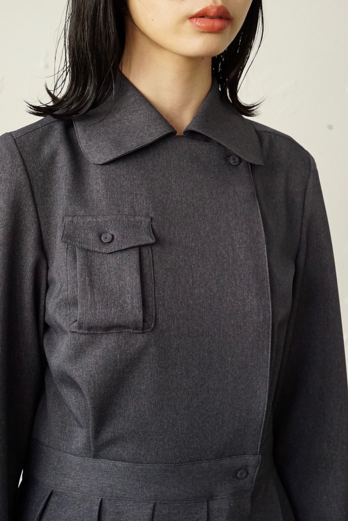 本日21:00~販売開始】襟とタックが主役の服|primitive tuck uniform  