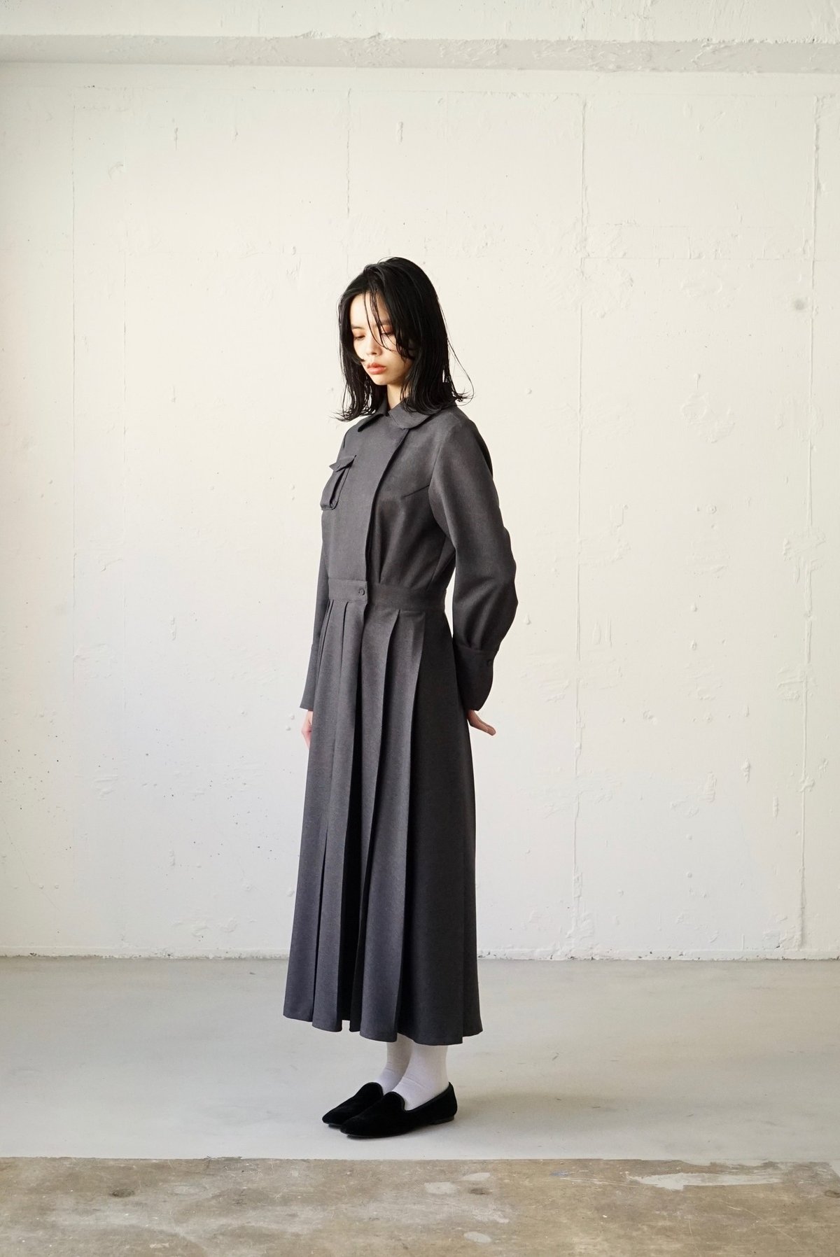 本日21:00~販売開始】襟とタックが主役の服|primitive tuck uniform  