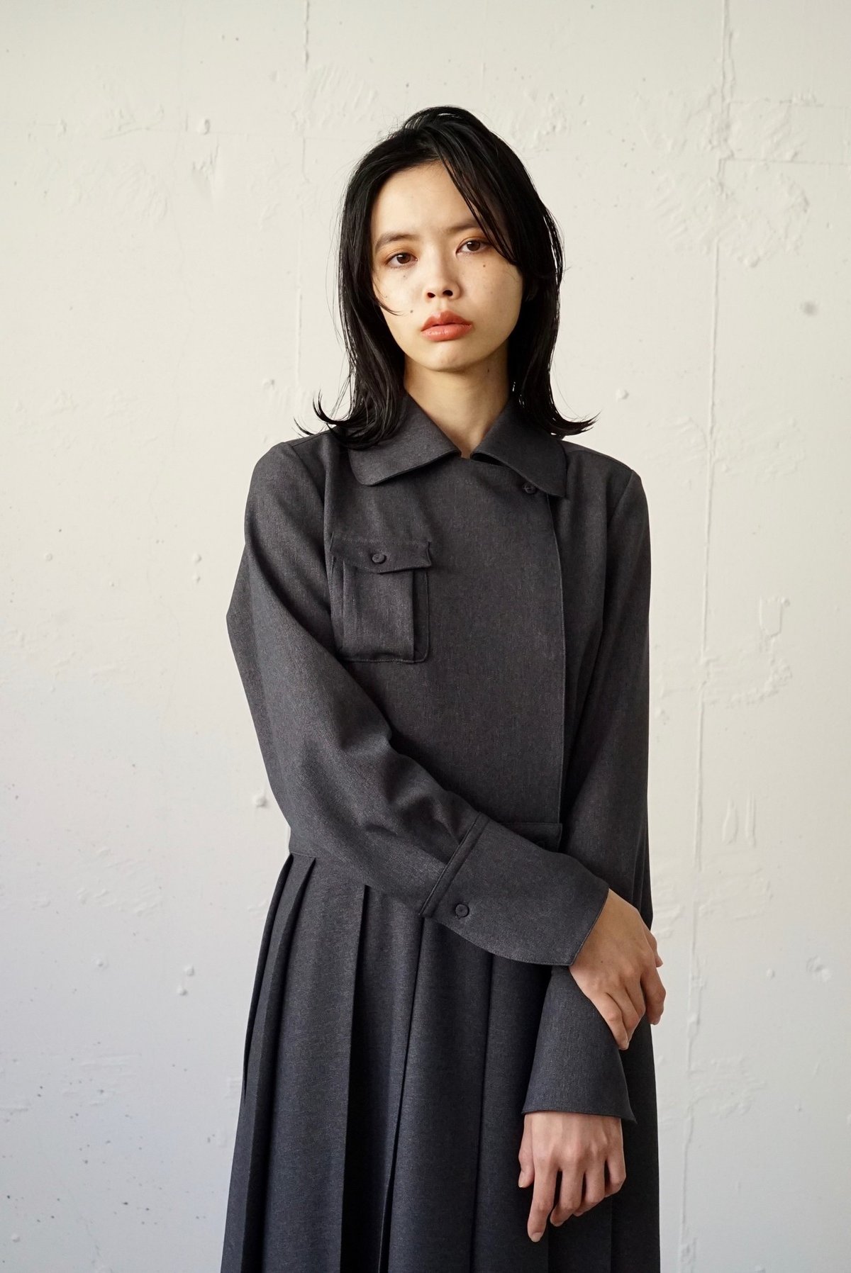 本日21:00~販売開始】襟とタックが主役の服|primitive tuck uniform  