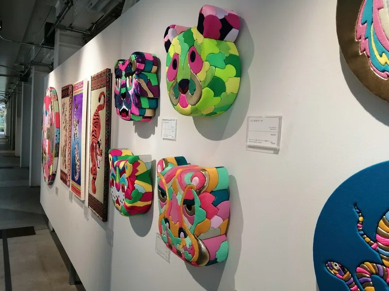 大物コレクターが倉庫に預けてるアート作品 を見られる 寺田倉庫の What ミュージアムオープン 巨大カフェ What ではアートを見て買って美食も楽しめる アートでハッピー Note