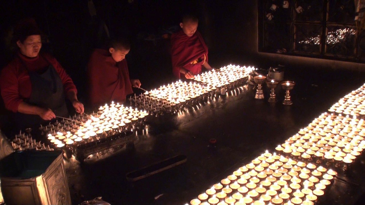 チベット　バターランプ　照明 Amazon.com: Mudra Crafts 100 Tibetan Tealight Vanaspati Ghee