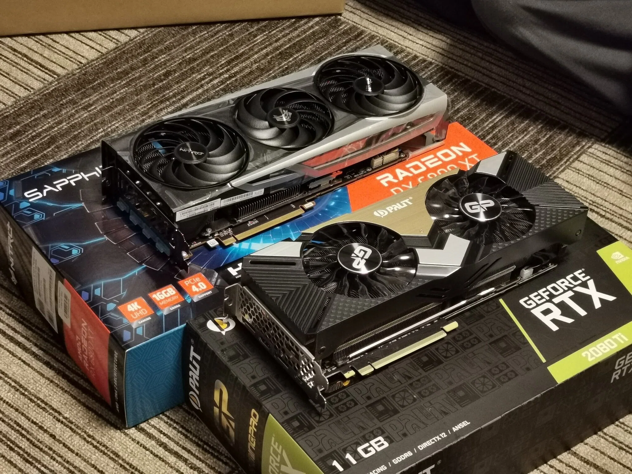 簡易レビュー】RADEON RX6800XTをVRChatで使ってみて。｜げのあ(GENOA)
