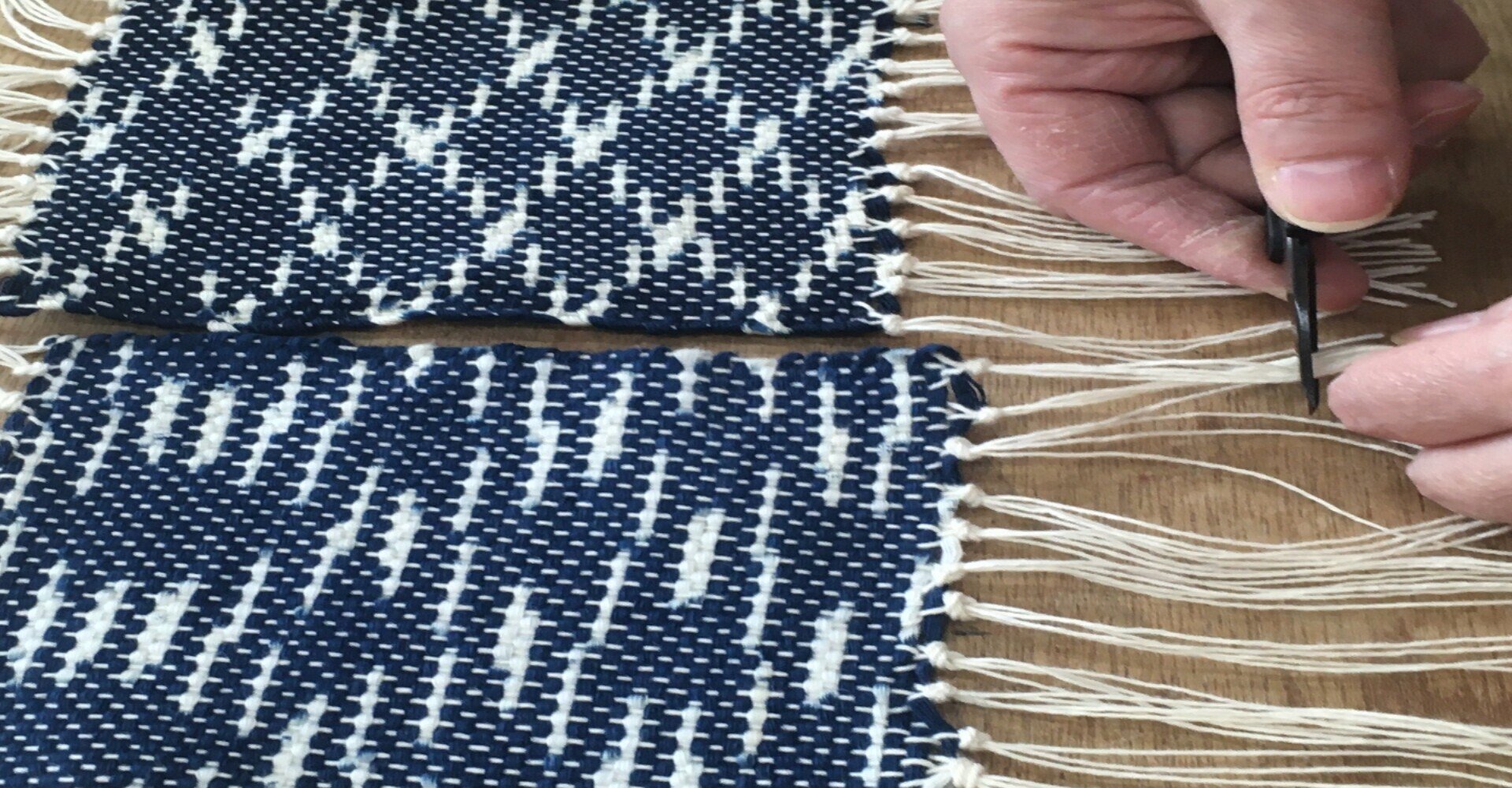 手染め糸による手織り　絣糸染め縦縞木綿布ご希望の長さコメントを！