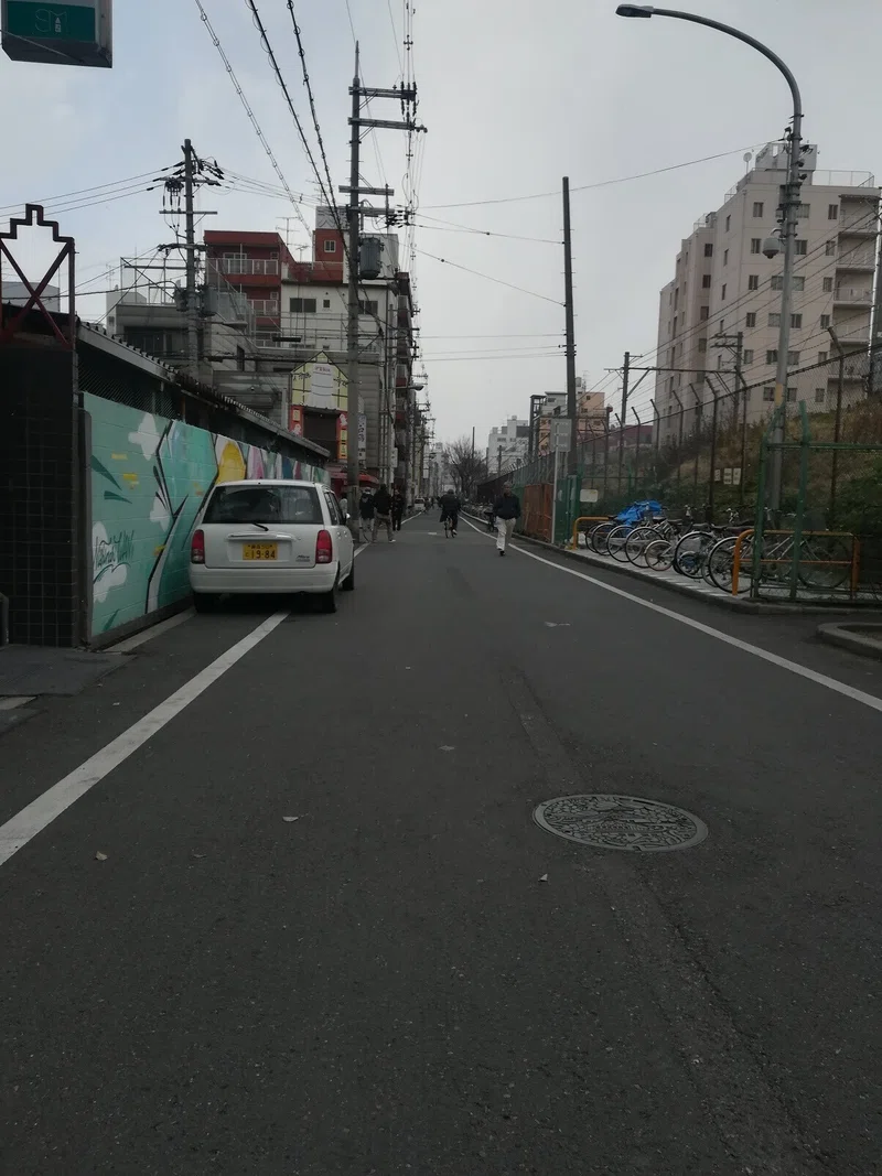 日本一危険な街 ２０代女１人で 大阪西成のドヤ街 あいりん地区 に行ってきた するめいか子 イカちゃん Note