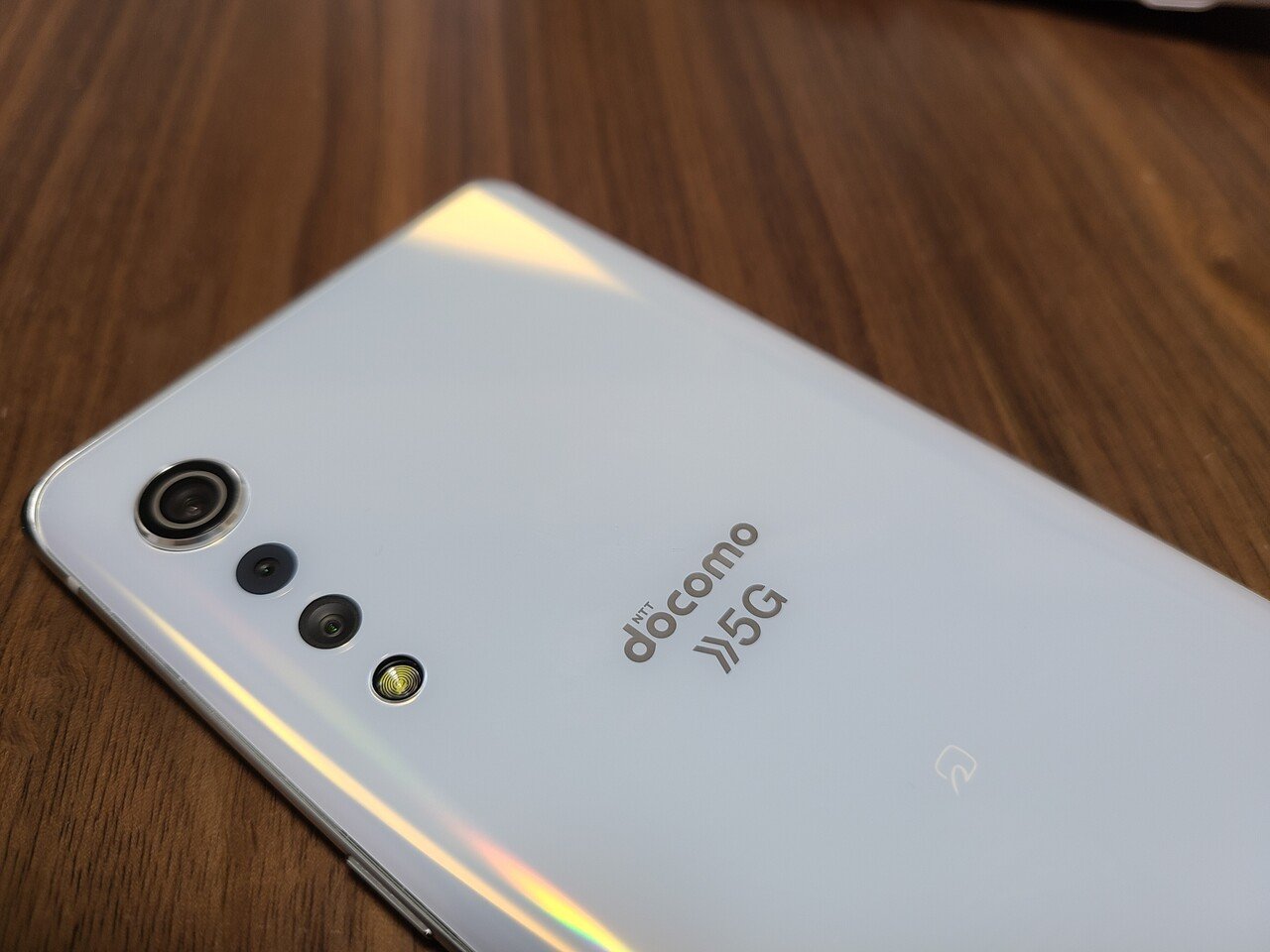 ②新品　LG VELVET L-52A ホワイト 5G 楽天市場】L-52A LG VELVET（スマートフォン本体｜スマートフォン