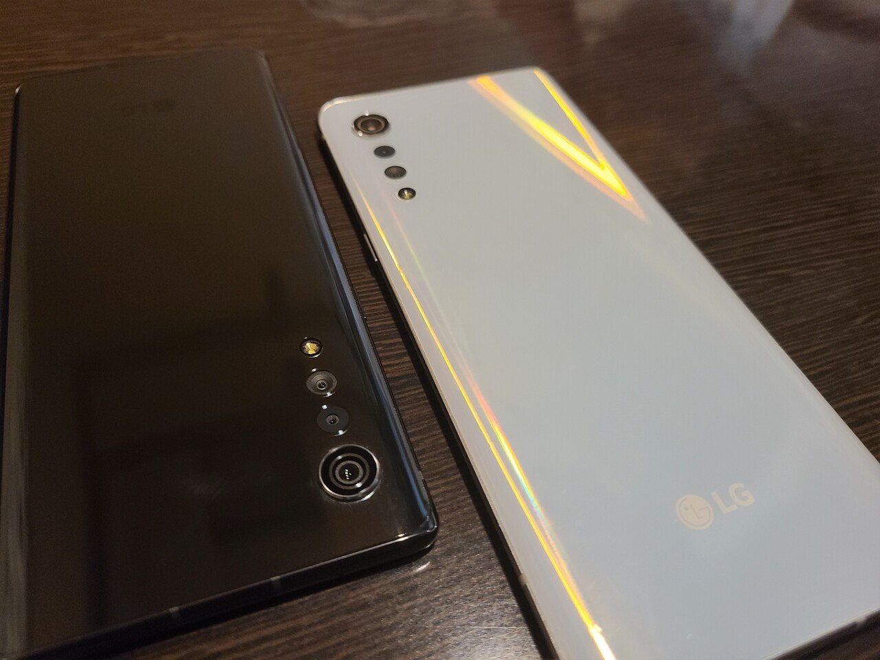 今年のベストバイガジェット2020】3台目のLG VELVET｜くじ