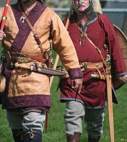 ヴァイキングのナイフ ショー ウルフバート トーキョー代表 Note