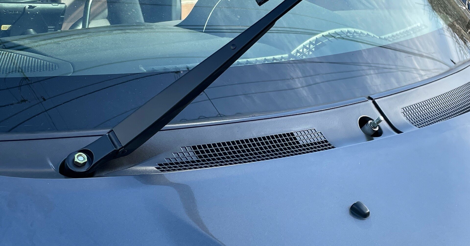 車のパーツを塗装する アユミ 絵描き Note