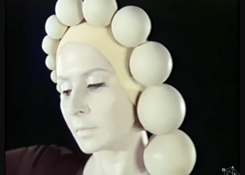 形と色のパーティー、オスカー・シュレンマー｜堀 野 美 雪（ホリー）