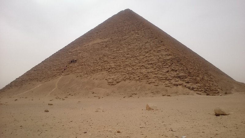 メンフィスとその墓地遺跡には ギザの三大ピラミッド以外の遺跡も沢山 うしみ Note メンフィスとその墓地遺跡には ギザの三大ピラミッド以外の遺跡も沢山 うしみ Note