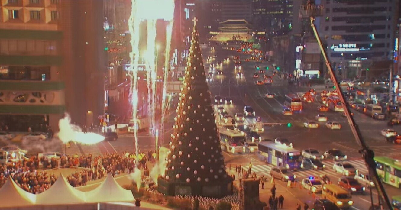 救世軍の募金活動 愛の不時着 にも登場したイルミネーション 韓国のクリスマス風景 南うさぎ 美味しい韓国ドラマ K Contentsをもっと愉しむ Note 救世軍の募金活動 愛の不時着 にも登場したイルミネーション 韓国のクリスマス風景 南うさぎ 美味しい韓国ドラマ K Contentsをもっと愉しむ Note