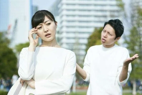 強引と自己中は紙一重!モテる押しの強さにする4つの方法|藤崎すみれ
