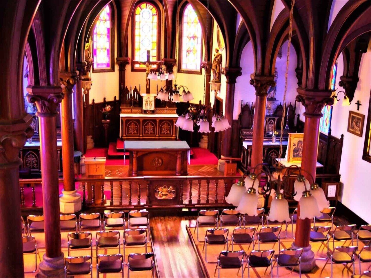 和洋折衷の美しい建築・カトリック宮津教会 聖ヨハネ天主堂｜宮津市広報