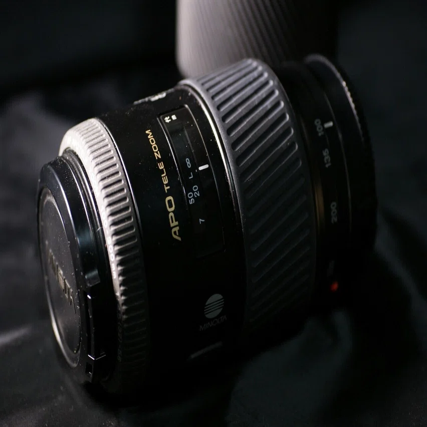 ミノルタの古典望遠ズーム2本を使い比べる(α350 / AF70-210mmF4 / AF 
