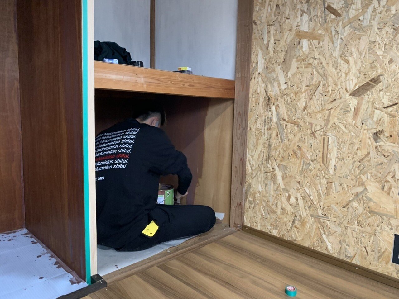 住居ペンキ塗り