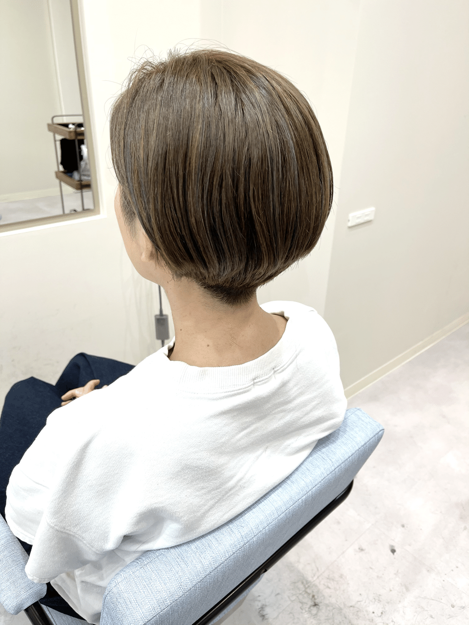 白髪は暗く染めるだけじゃない 明るくして目立たなくする方法 竹澤こうすけ 美容室kitsukiオーナー Note