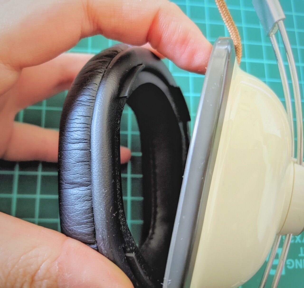 パナソニックのレトロヘッドホン買ったので新旧比較します|五塔 パナソニックのレトロヘッドホン買ったので新旧比較します|五塔