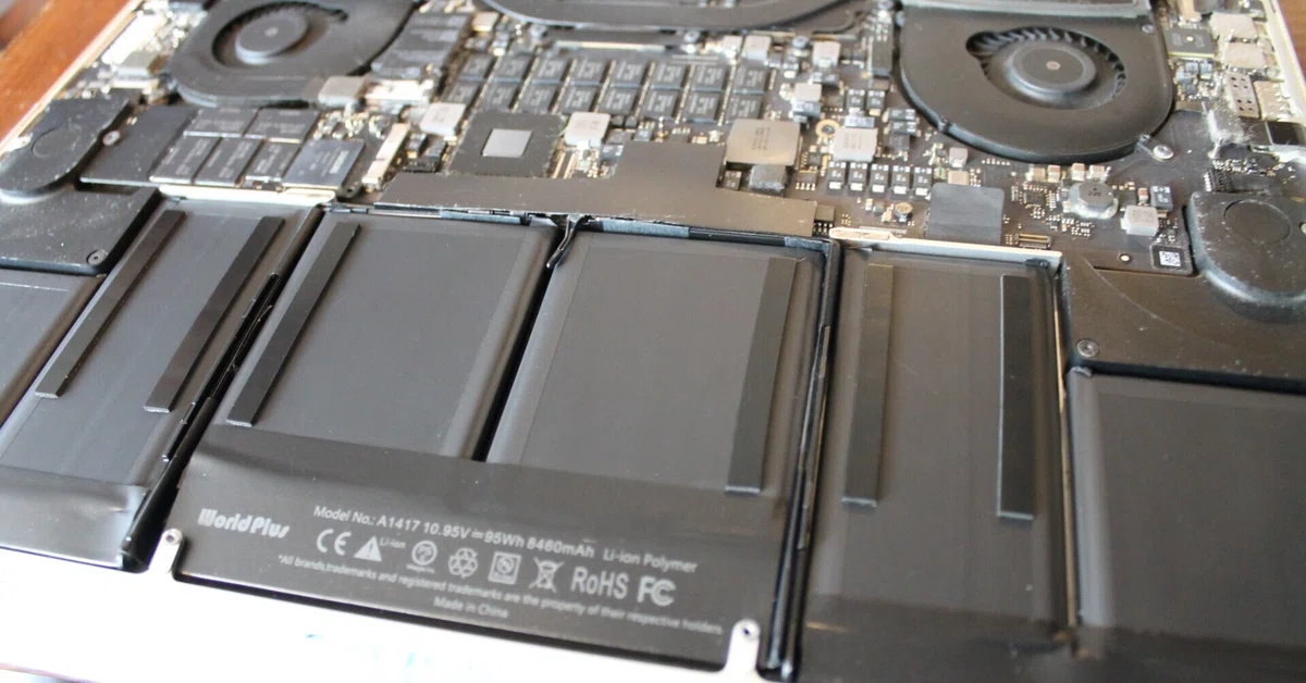 MacBook Pro (Retina, 15-inch, Mid 2012)バッテリー交換｜NAKADA Shugo