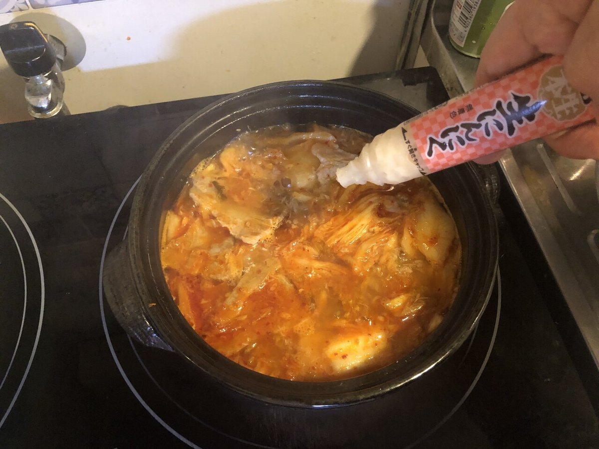 今更ながら正しいキムチ鍋の作り方を知りました｜ケイチェルおじ
