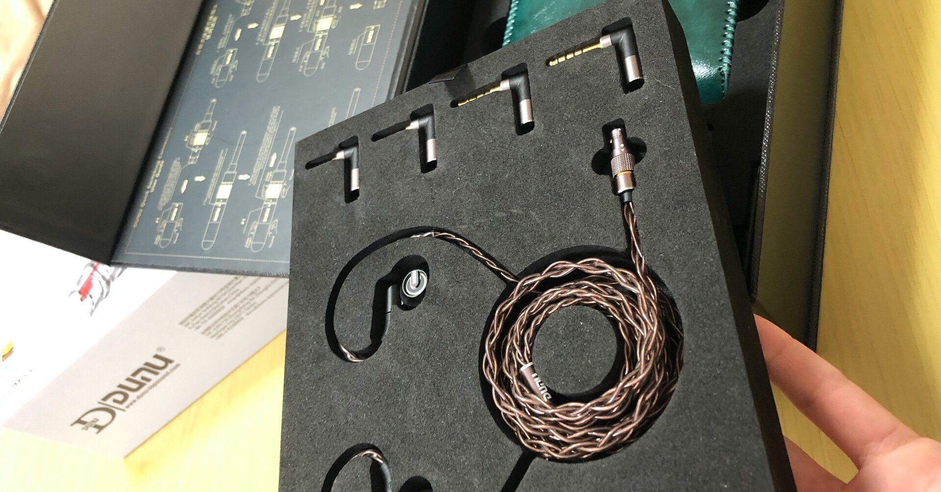 高級】dk3001proという、歴代最高峰の高音質イヤホンに出会ってしまっ 高級】dk3001proという、歴代最高峰の高音質イヤホンに出会ってしまっ